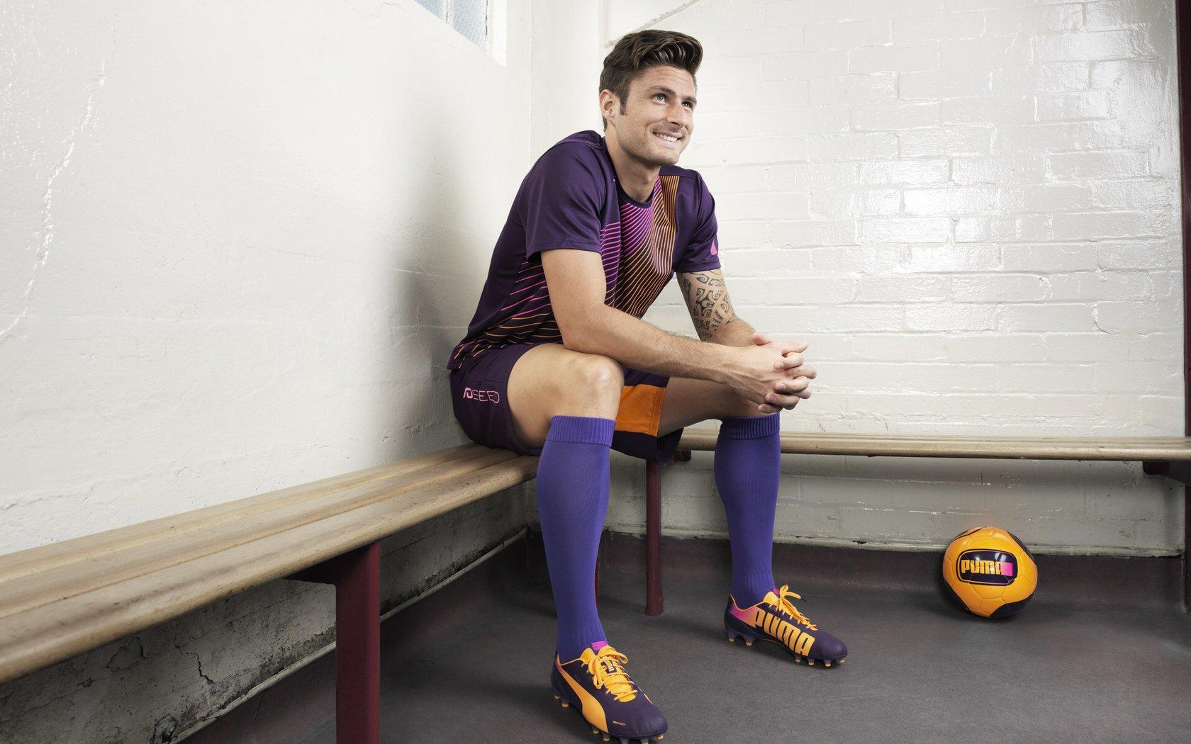 迈阿密国际公布世俱杯大名单,梅西领衔传奇阵容,苏亚雷斯、布斯克茨携手冲击足坛巅峰